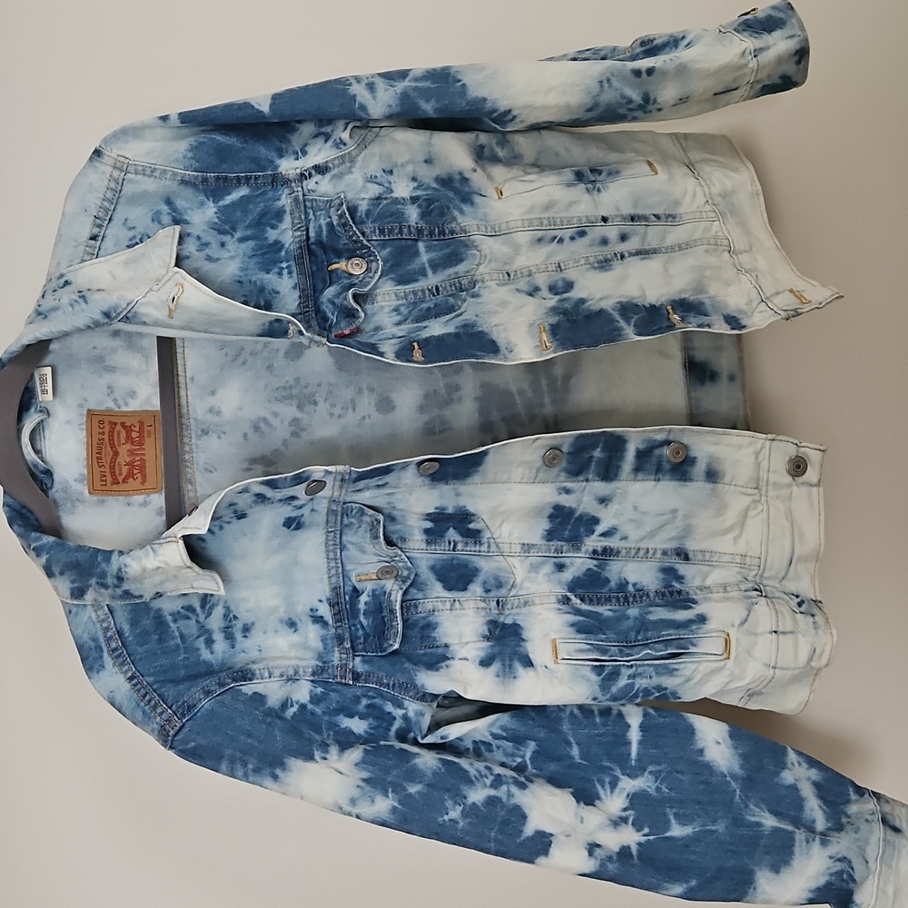Levi's Ex-Boyfriend Denim Trucker Jacket Blue Tie Dye Cloudy Daze Women’s Size L
